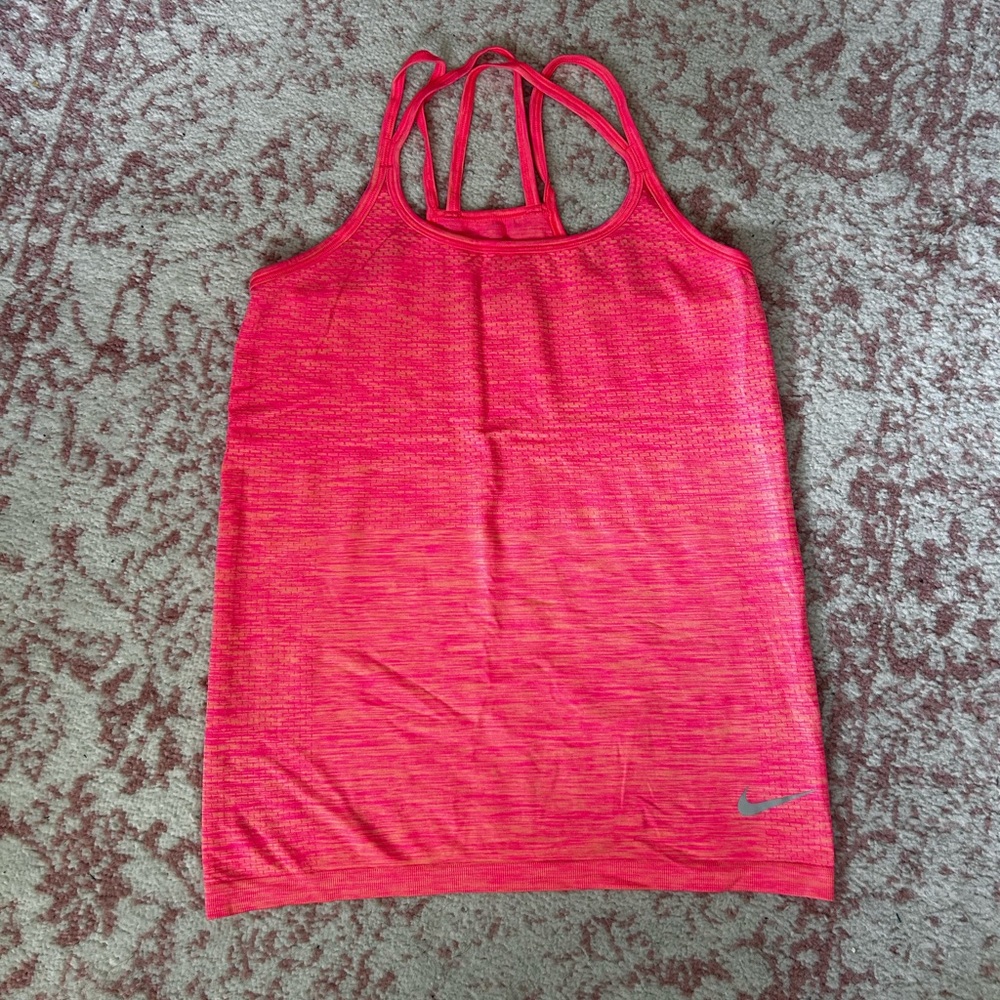 Nike women’s dri-fit racer-back athletic tank top